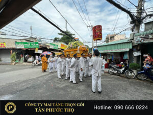 Quan Tài Hỏa Táng Trung trang trí chữ Phúc dịch vụ hỏa táng trọn gói