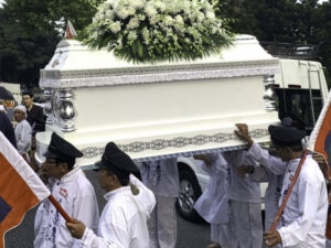 Quan tài hỏa táng lớn trắng