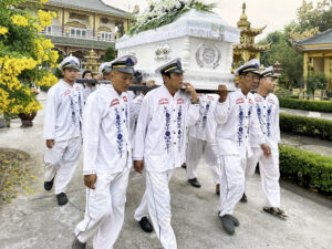 Di quan dịch vụ mai táng tạinhà tang lễ chùa huê nghiêm